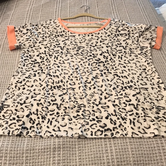 Cute Animal Print Top - Picture 6 of 8
